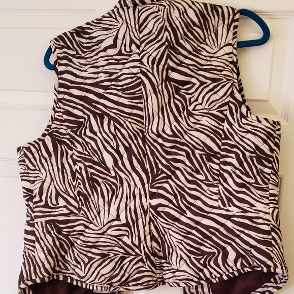 MK Michael Zebra Kors Packable Puffer Vest w/bag - Picture 4 of 8